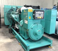 進口康明斯1100kw二手發(fā)電機組